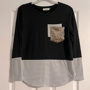 Boutique top Size Small